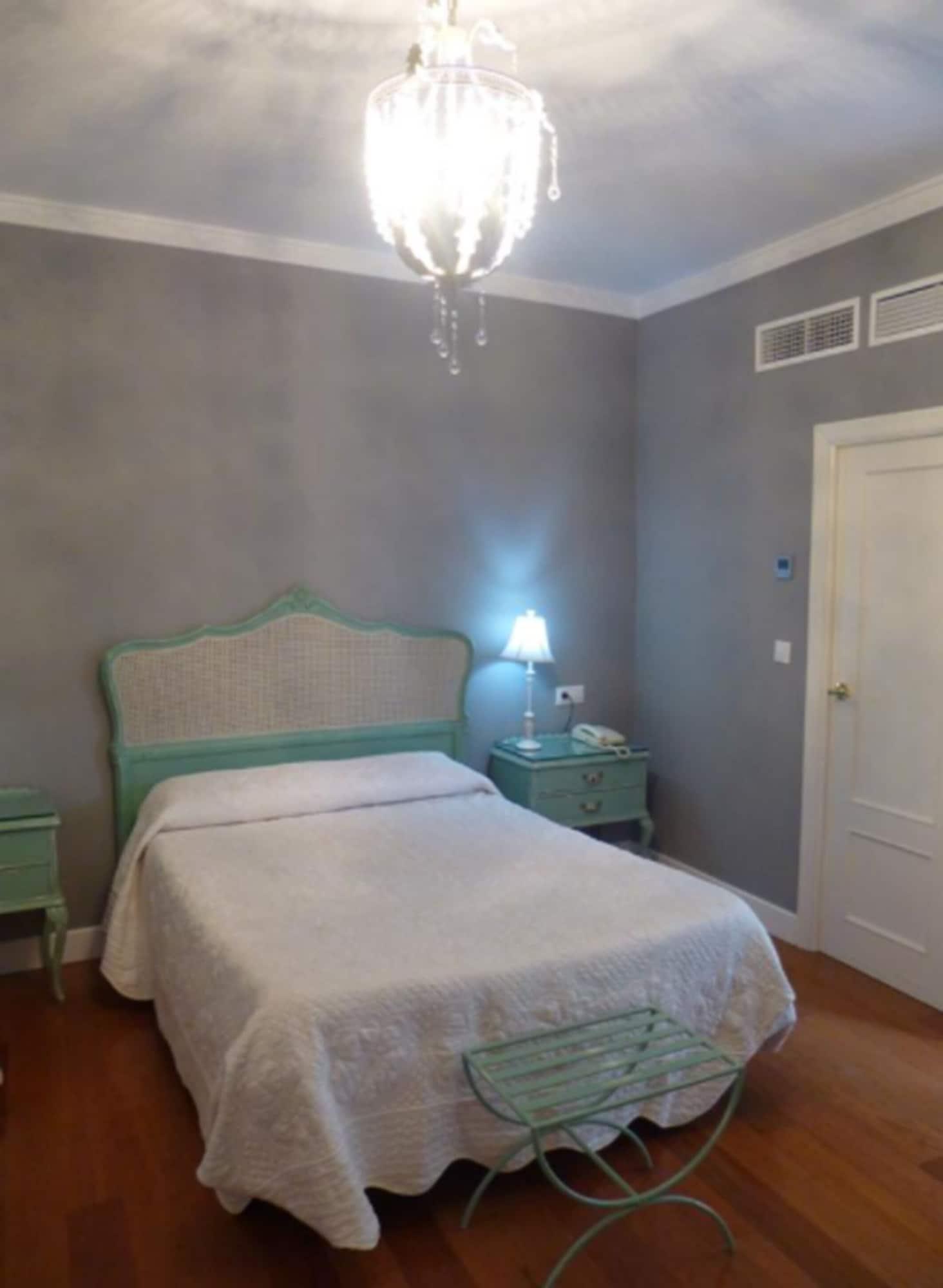 Le Petit Paris Hotell Sevilla Eksteriør bilde