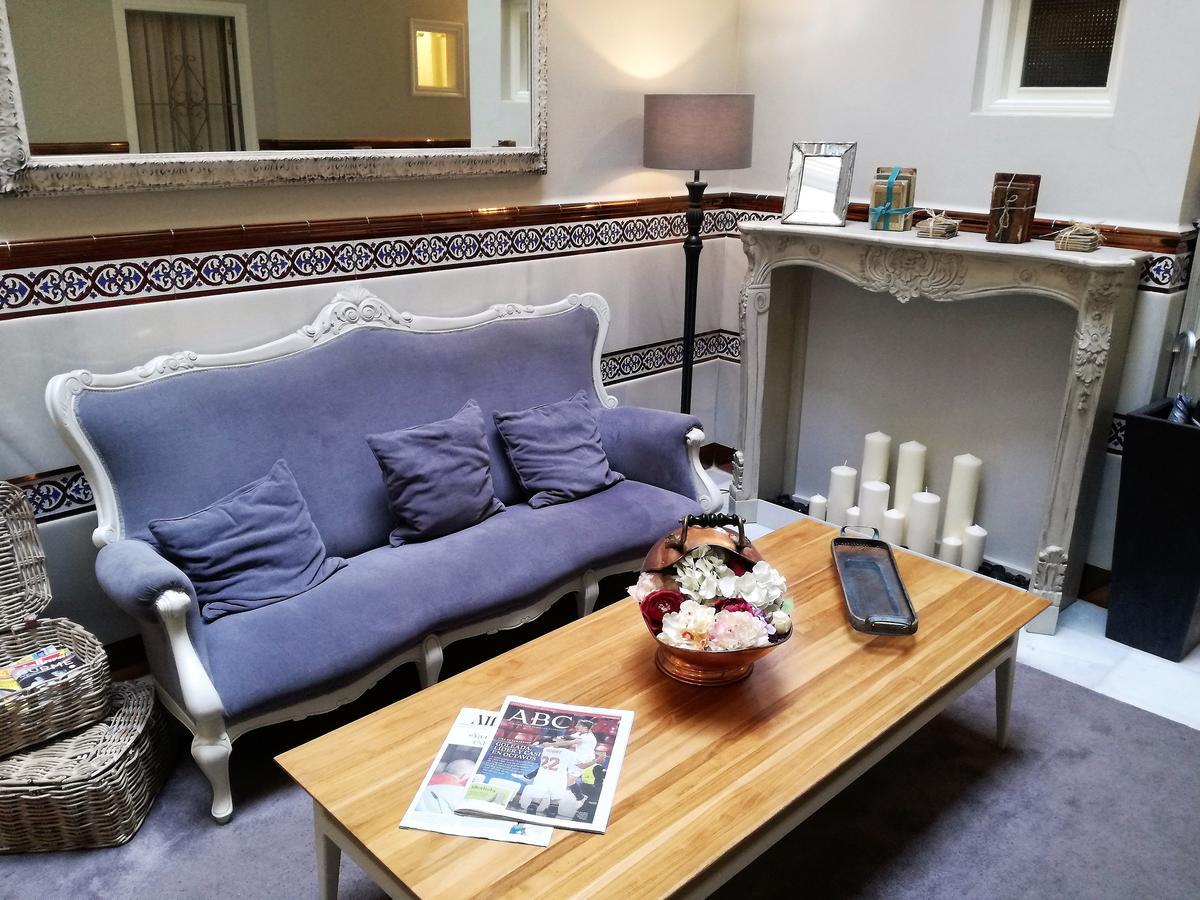 Le Petit Paris Hotell Sevilla Eksteriør bilde